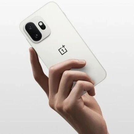 无短板，真旗舰！这就是你要的一加15T小屏手机