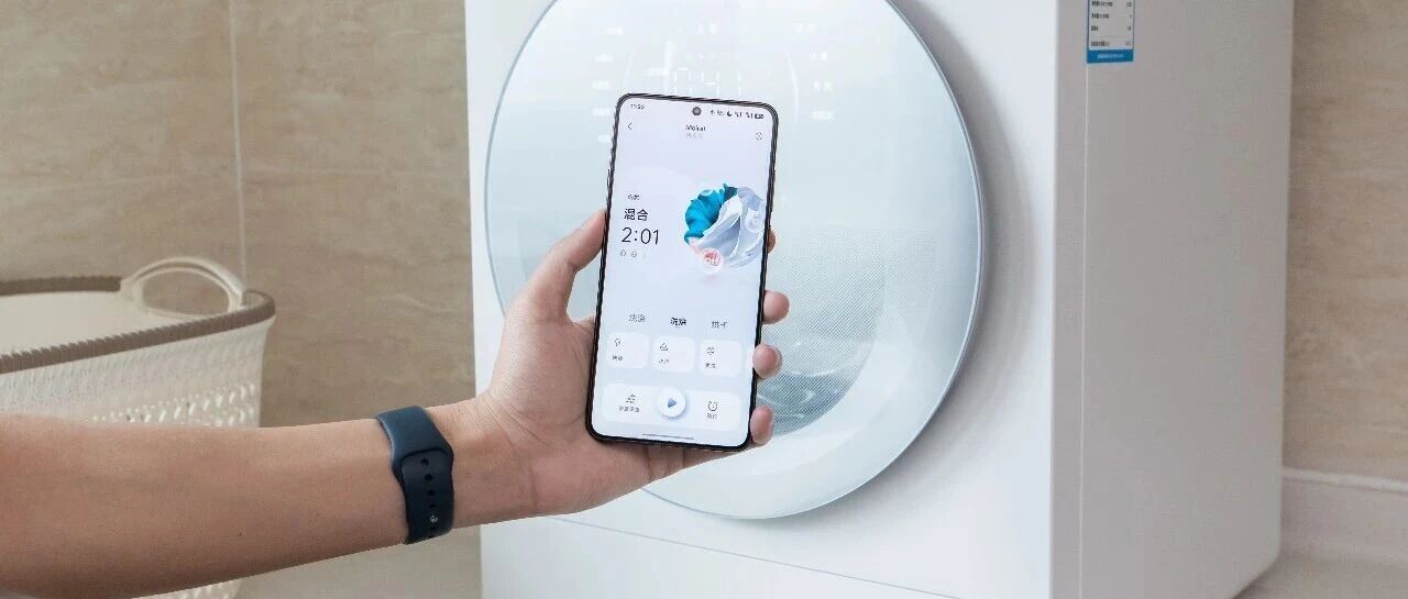 今天发布的这款Mini新机，给我看爽了
